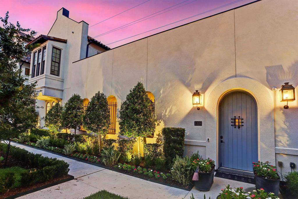Houston, TX 77055,1104 Mosaico LN