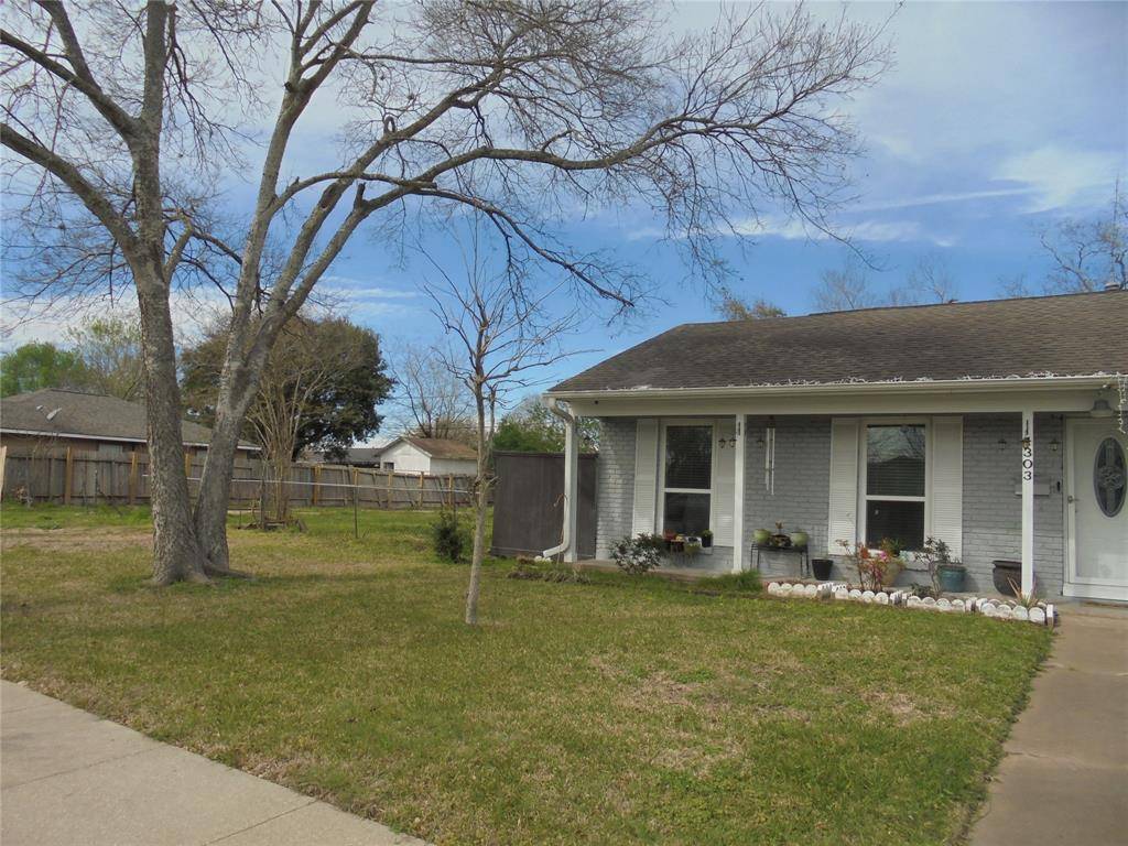 Houston, TX 77034,1303 LASKEY STREET