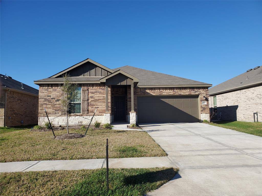 Alvin, TX 77511,327 Paso Fino DR