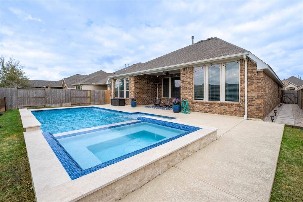 Iowa Colony, TX 77583,9830 Joyce DR