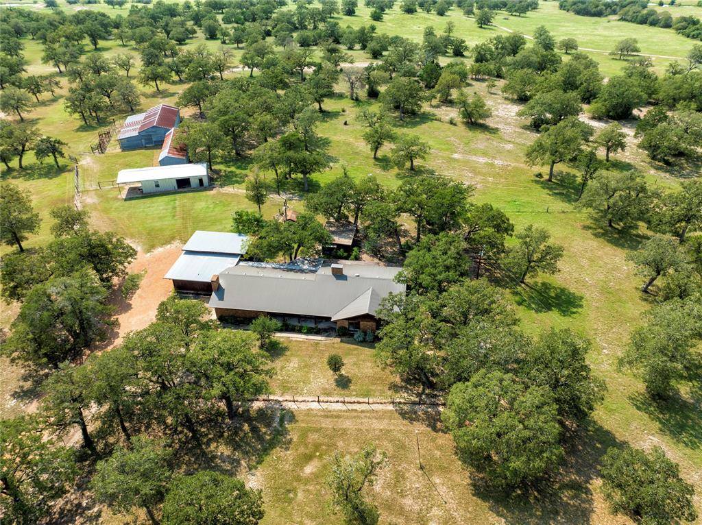 Giddings, TX 78942,2542 Hwy 77