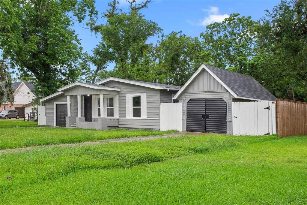 Lake Jackson, TX 77566,54 Lantana CT