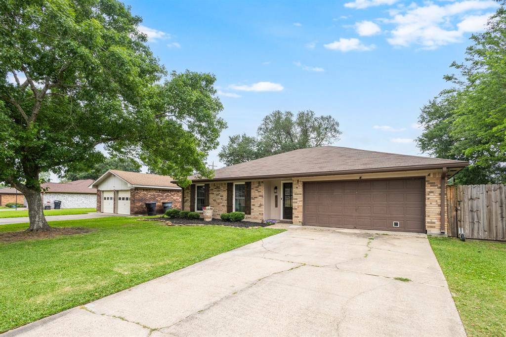Nederland, TX 77627,1011 S 22nd ST