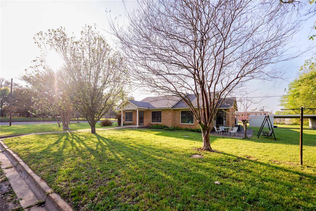 Grapeland, TX 75844,204 W Willow ST