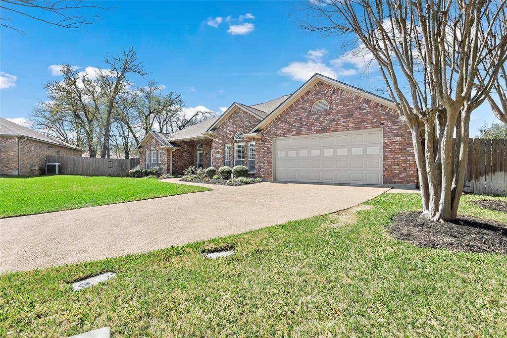 Bryan, TX 77808,2200 W Mercers LNDG