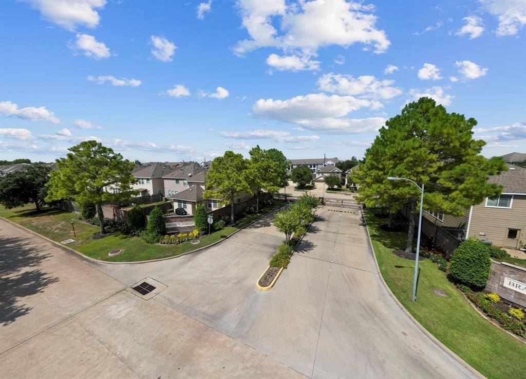 Houston, TX 77082,14710 Branchwest DR