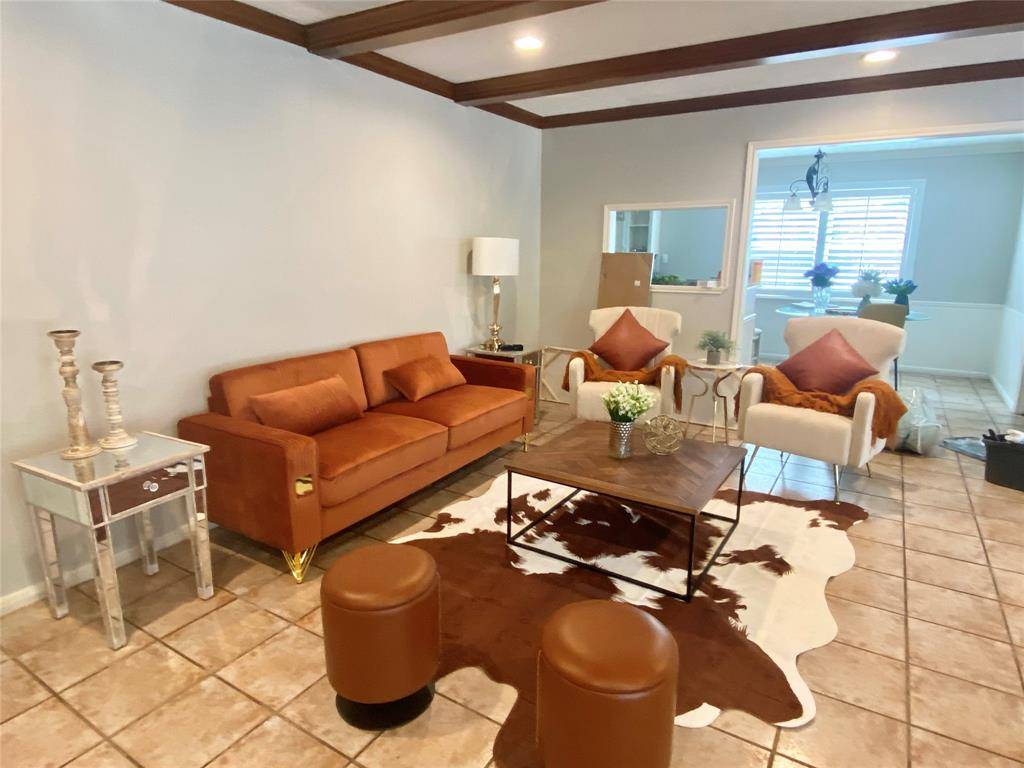 Houston, TX 77077,14118 Locke LN