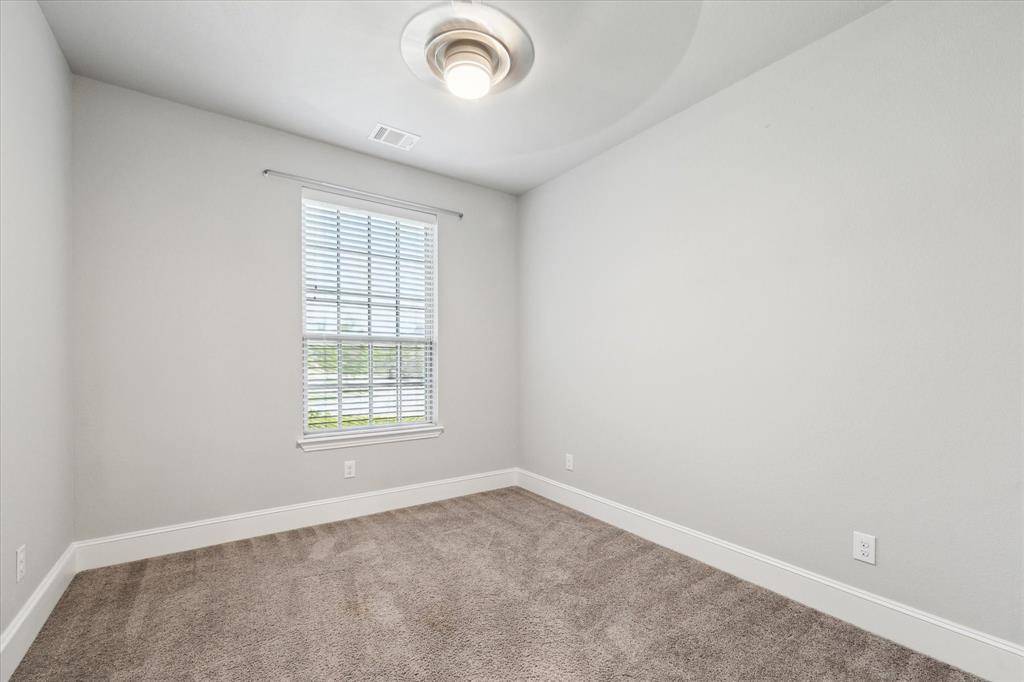 Conroe, TX 77385,1010 Bat Hawk CT