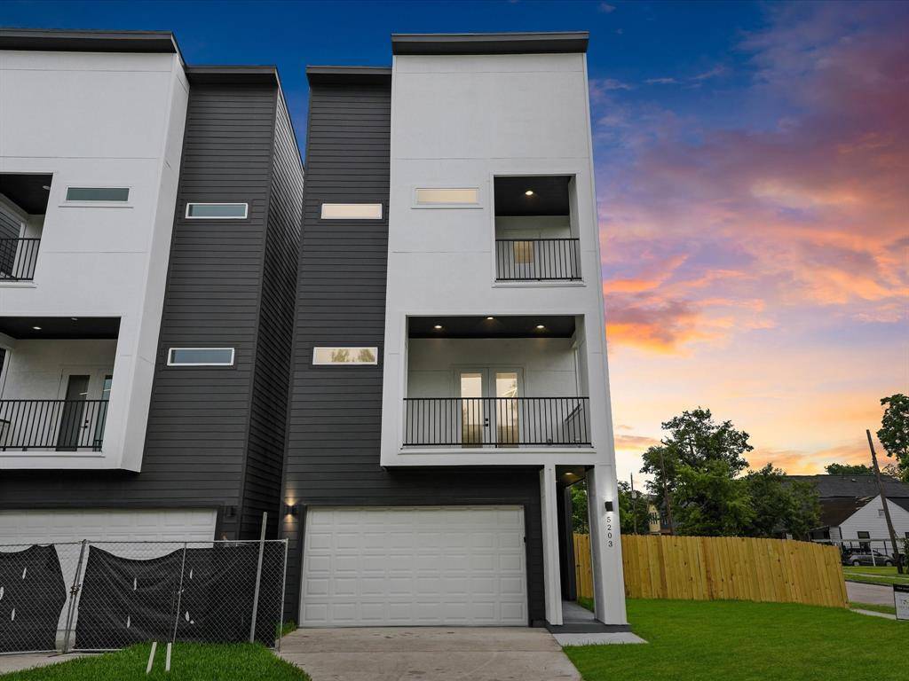Houston, TX 77020,5203 San Juan ST