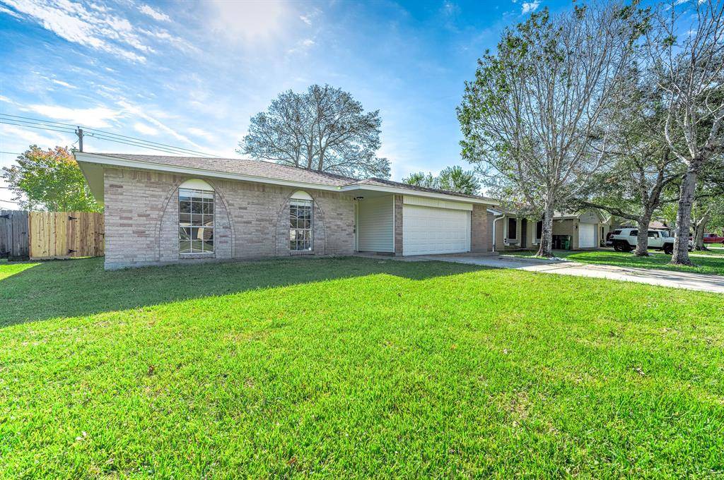 Angleton, TX 77515,44 Ranch House LOOP