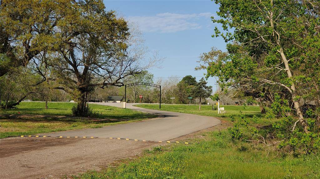 Brazoria, TX 77422,149 Country Oaks ST