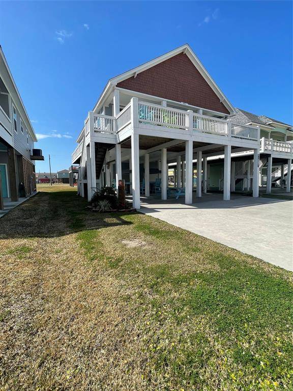 Crystal Beach, TX 77650,971 Crane LN