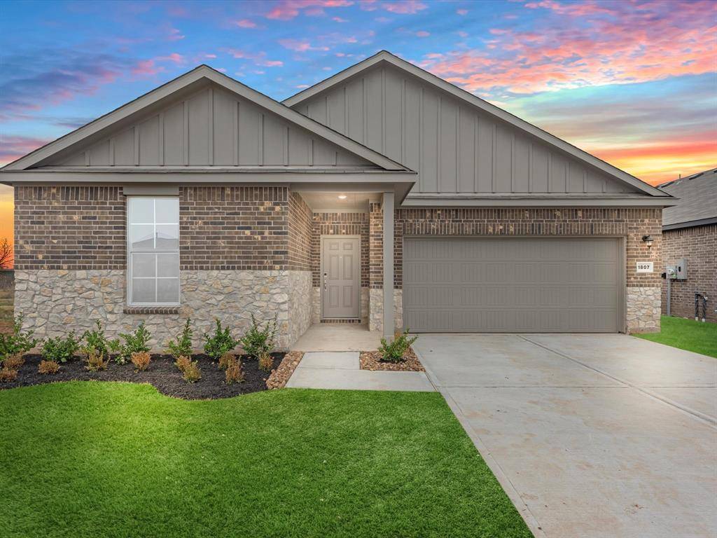 Navasota, TX 77868,1807 Spyglass DR