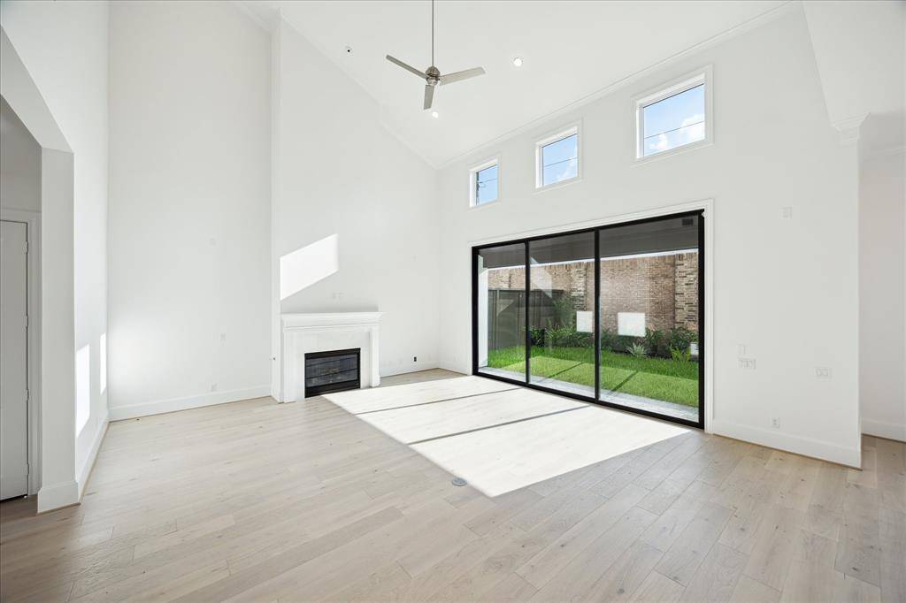 Houston, TX 77055,1139 Castellina LN