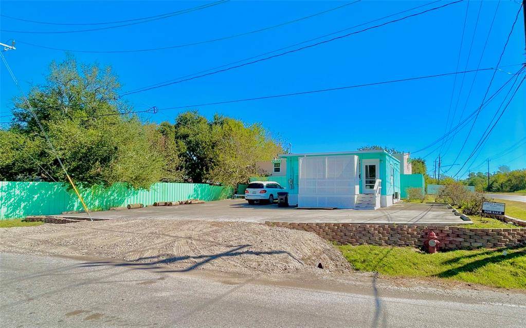 San Leon, TX 77539,927 27th ST