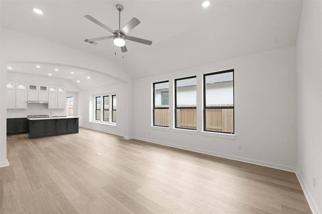 Porter, TX 77365,8910 Blackwoods CT