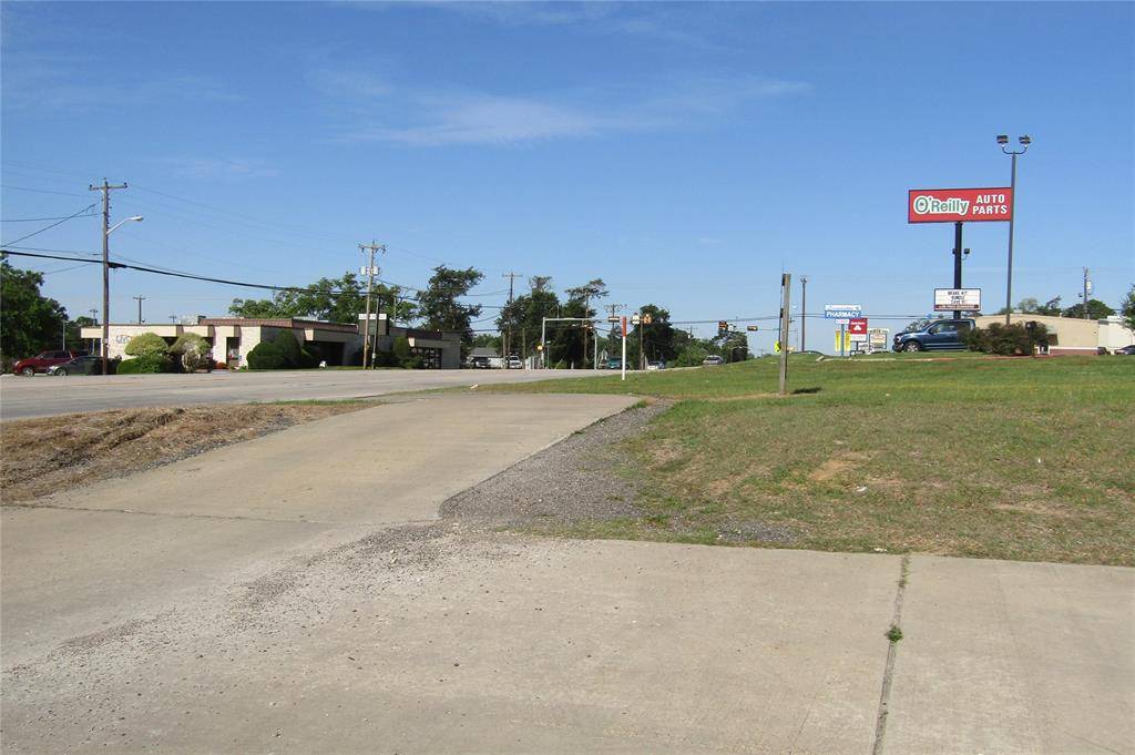 Livingston, TX 77351,614 W Church ST