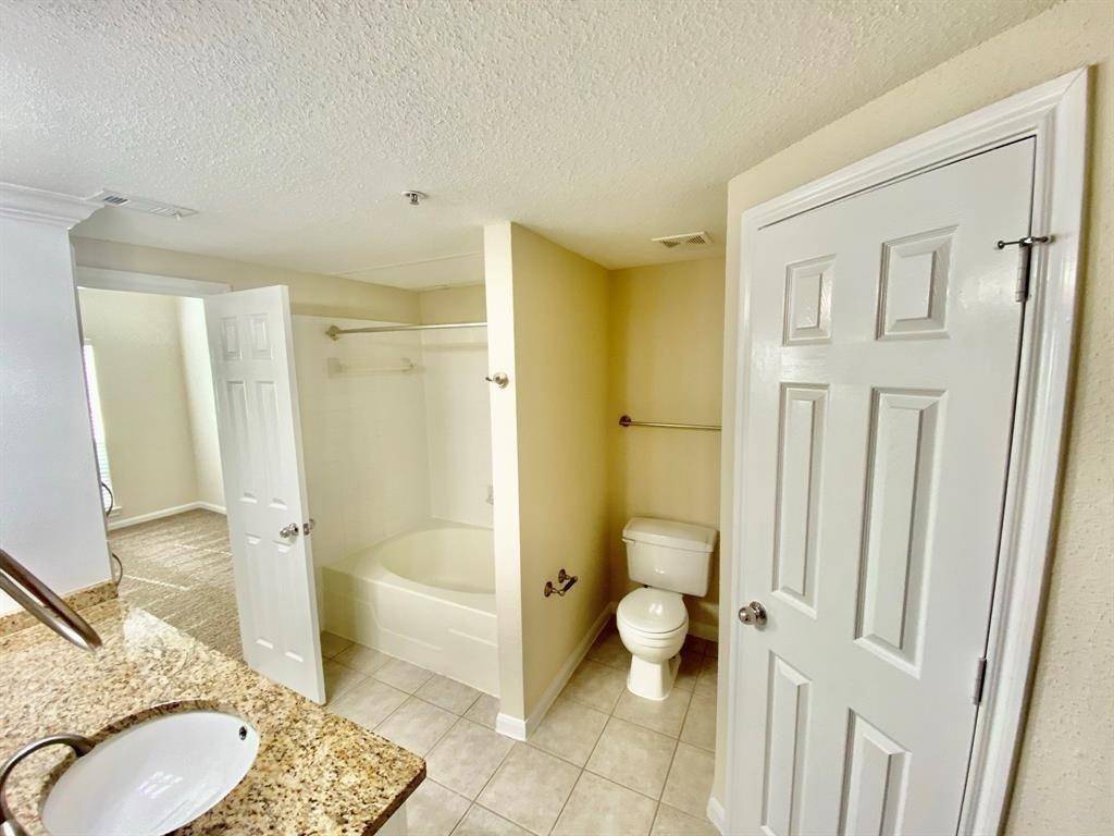 Houston, TX 77027,1919 Post Oak Park dr DR #4205