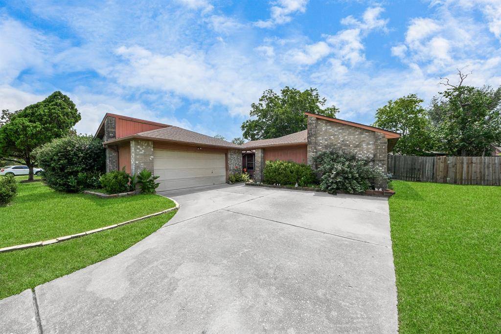 Houston, TX 77083,6714 Addicks Clodine RD