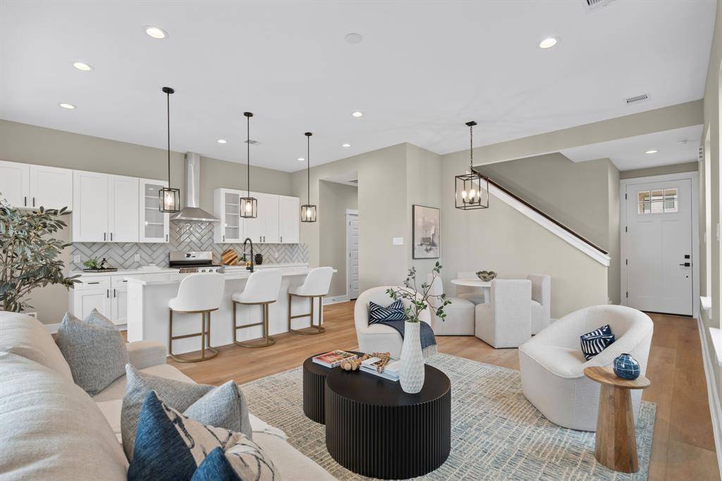 Houston, TX 77091,5935 Cebra