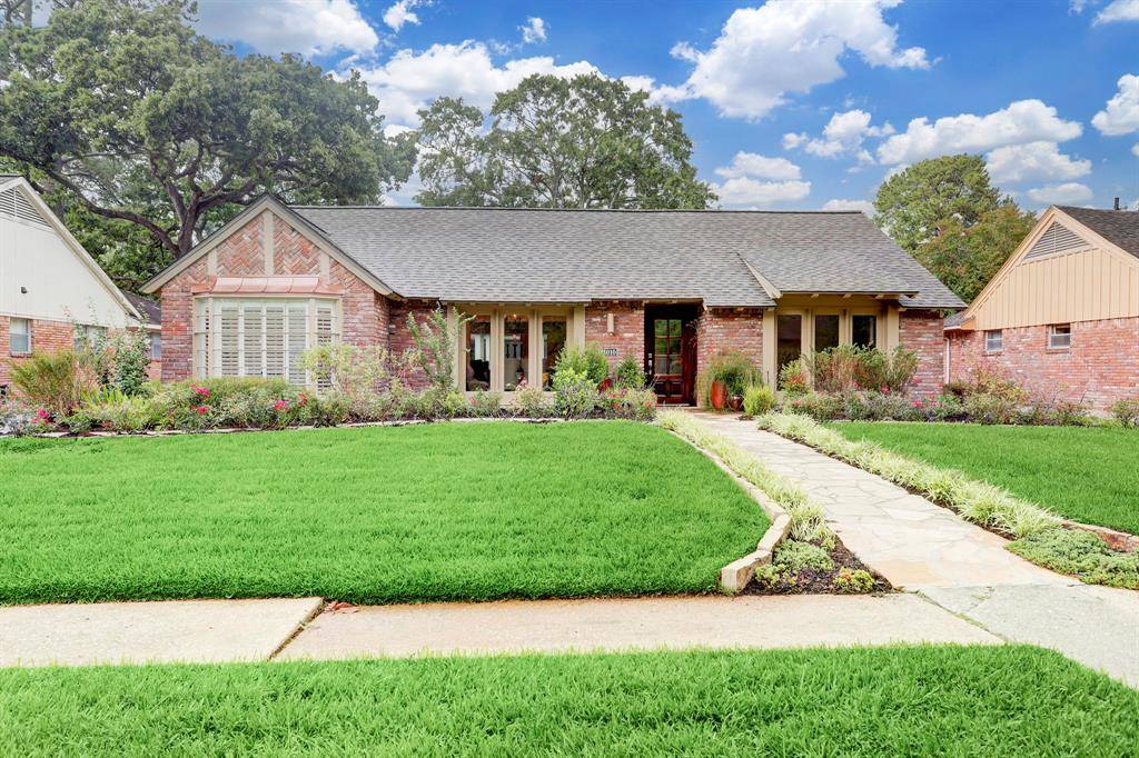 Houston, TX 77018,1010 Chamboard LN