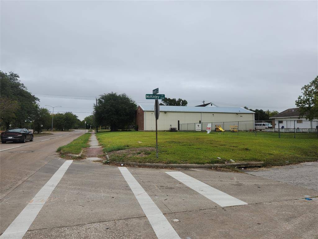 Houston, TX 77051,3902 Mckinley ST