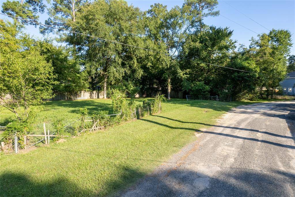 Willis, TX 77318,0 Barberry ST