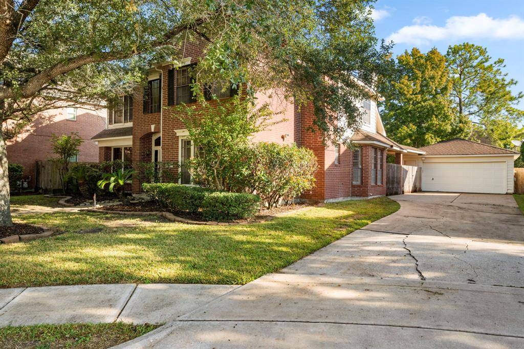 Houston, TX 77059,13715 Shadow Falls CT