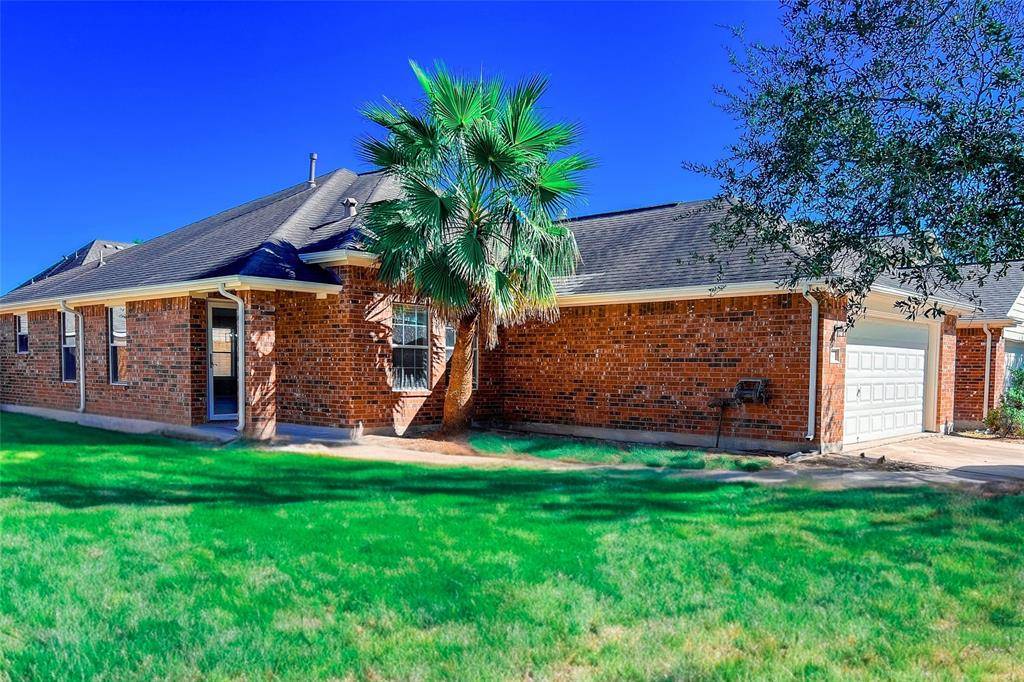 Rosharon, TX 77583,13603 Trail Meadow Lane