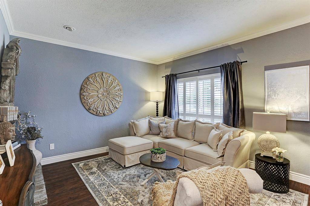Houston, TX 77057,1023 Fountain View DR