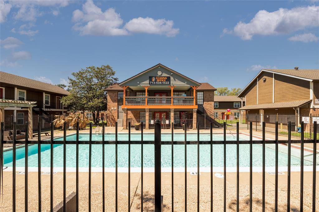 Houston, TX 77043,1521 Sherwood Forest ST #212