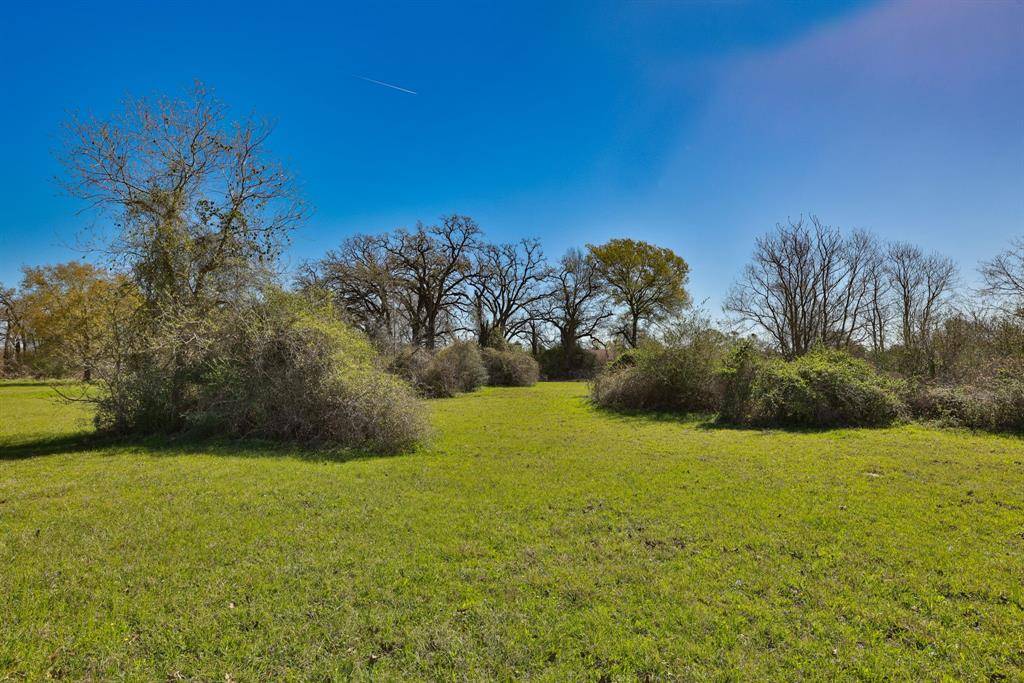 Hempstead, TX 77445,21100 Telephone RD