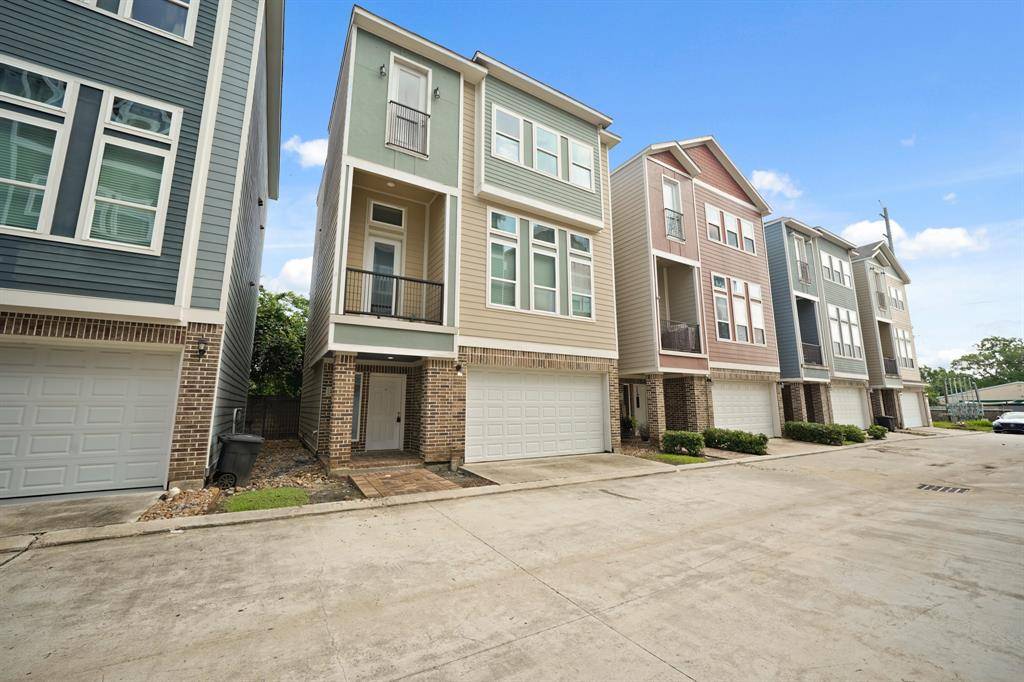 Houston, TX 77018,2110 Oatfield DR