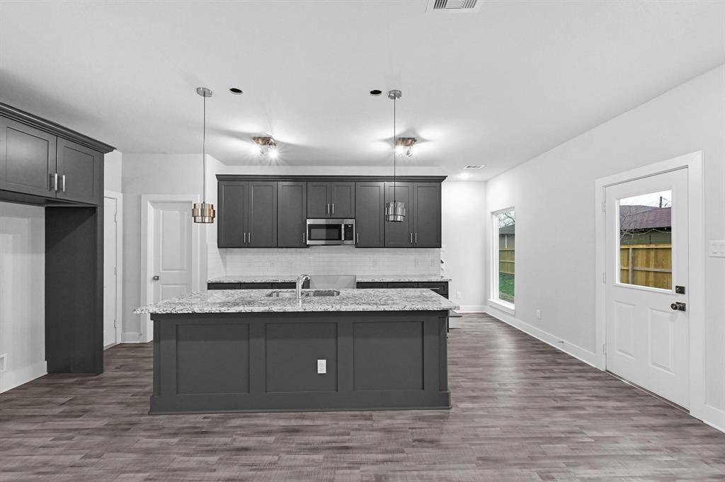 Houston, TX 77051,4675 Bellfort ST #A