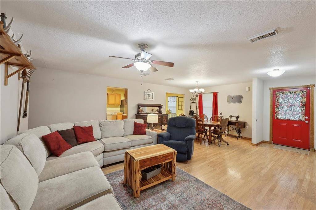 Winnie, TX 77665,13872 SHELLHAMMER RD