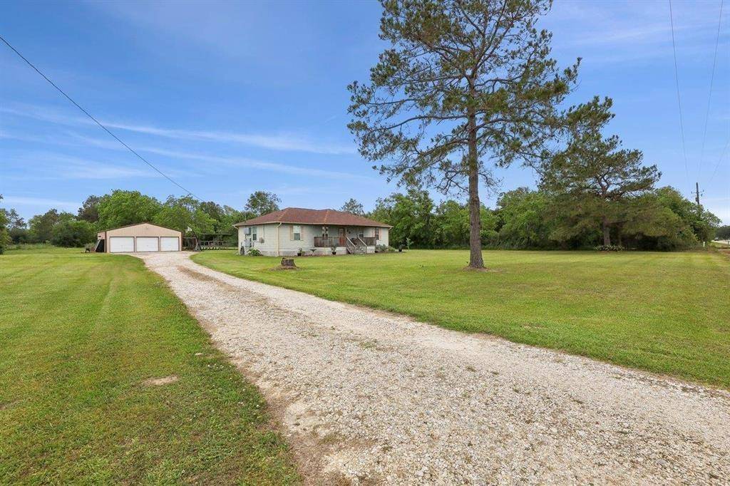 Winnie, TX 77665,13872 SHELLHAMMER RD