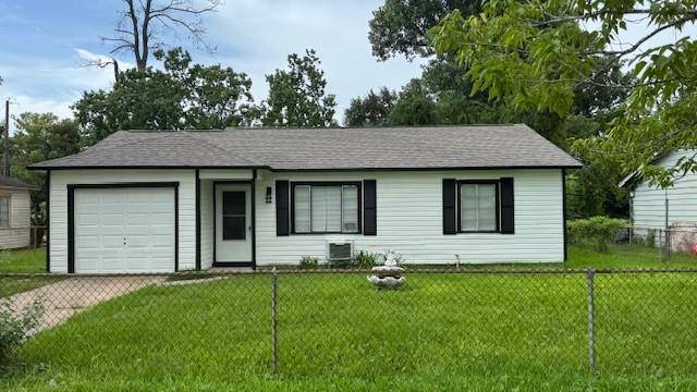 Houston, TX 77028,7605 Delavan DR