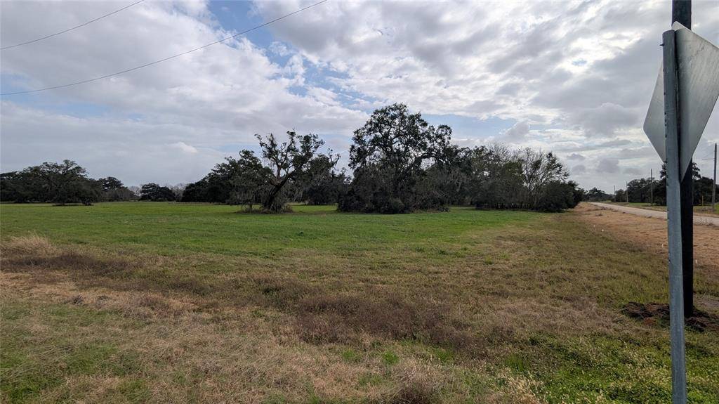 Angleton, TX 77515,500 Six Gun TRL