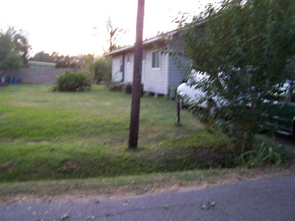 Houston, TX 77026,2403 Davis ST