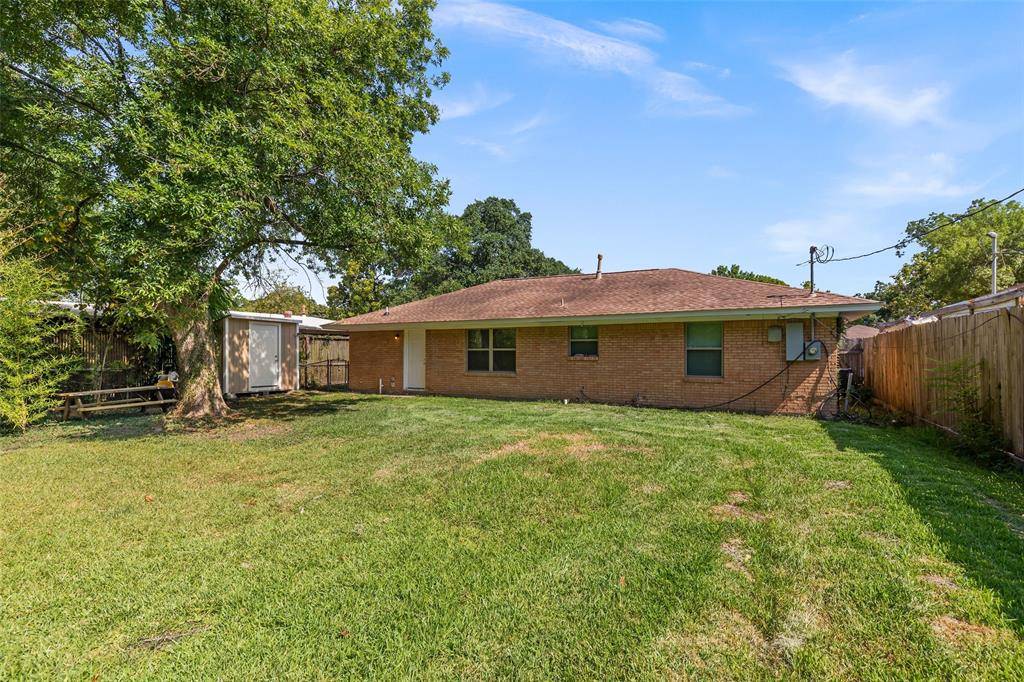 Houston, TX 77074,6437 Sharpview DR