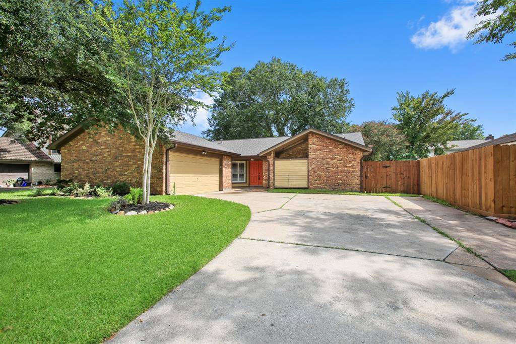 Pearland, TX 77581,2423 Colleen DR