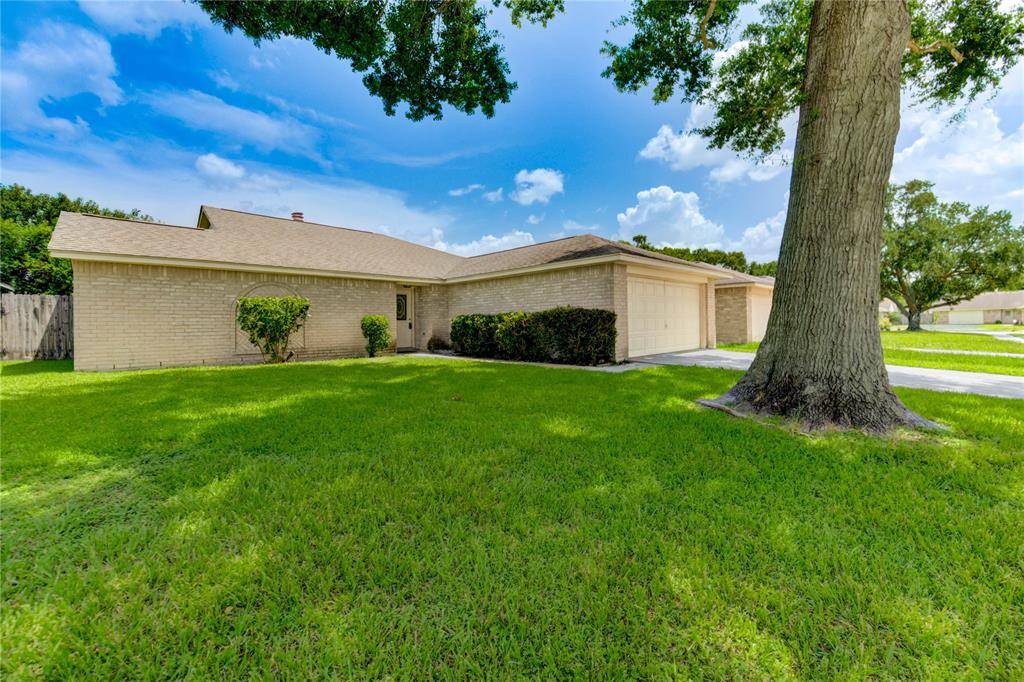 Stafford, TX 77477,2710 Magnolia CT