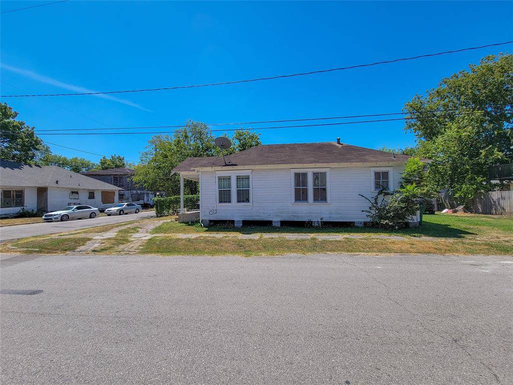 Houston, TX 77026,2531 Jones ST