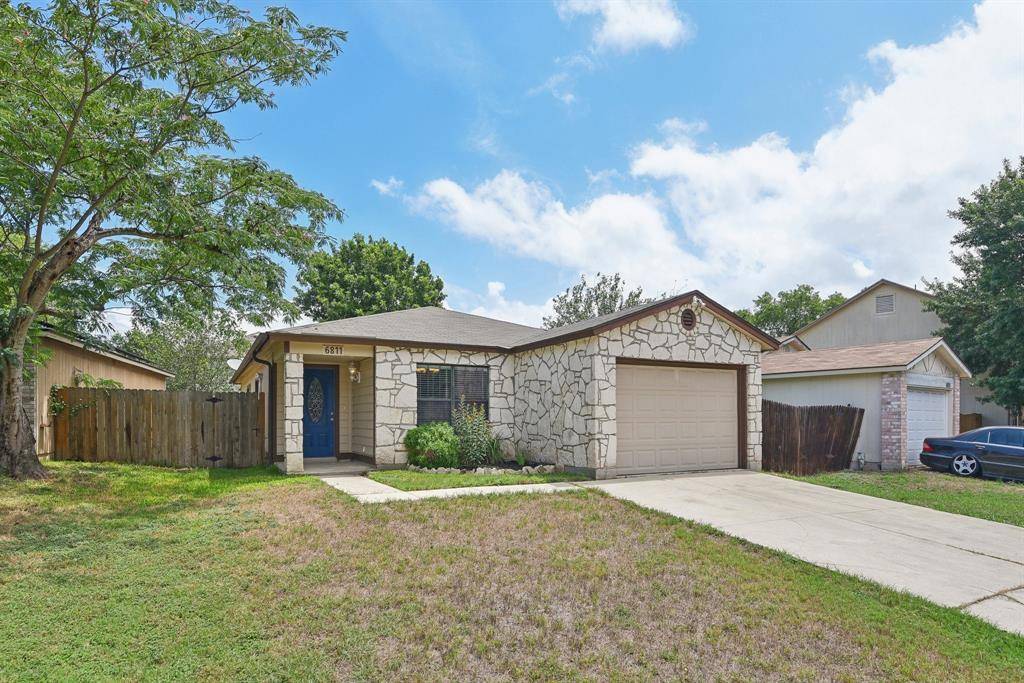 Converse, TX 78109,6811 Cypress Mist DR