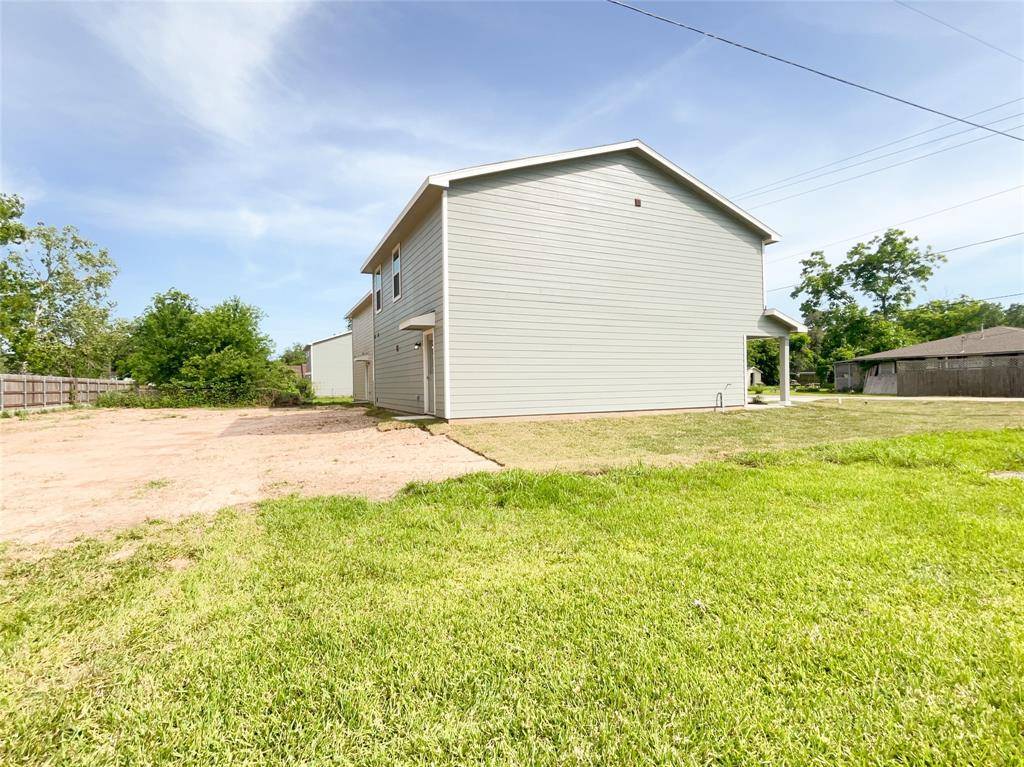Sweeny, TX 77480,312 N Orange ST