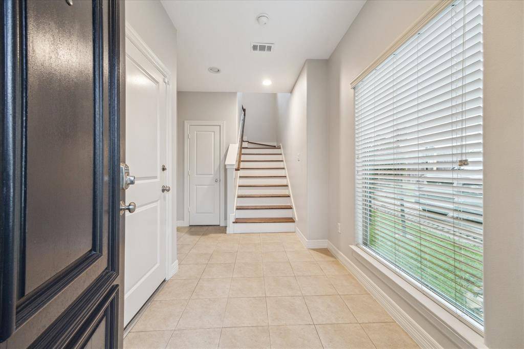 Houston, TX 77007,3904 Center ST