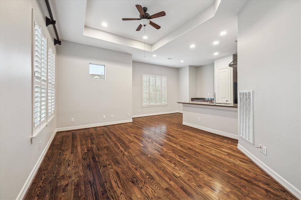 Houston, TX 77007,3904 Center ST