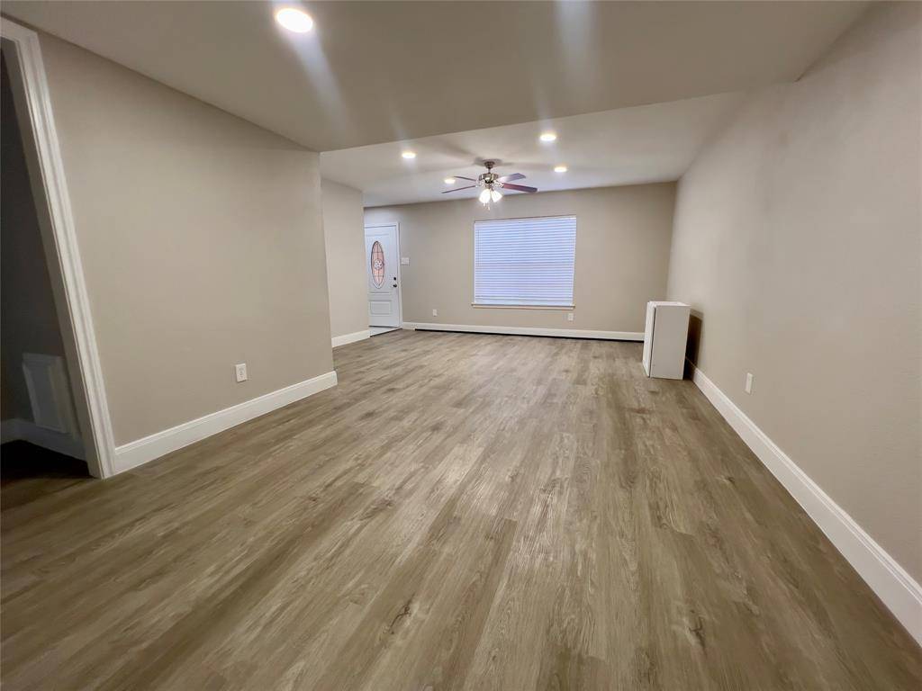 Houston, TX 77080,10116 Emnora LN #116