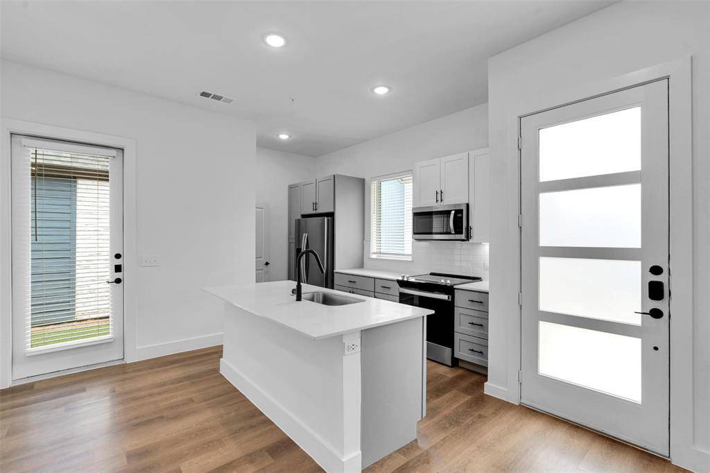 Garland, TX 75040,1884-514 Bernard ST