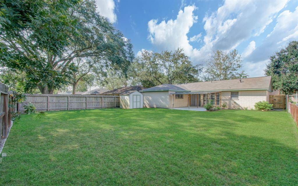 Houston, TX 77062,15611 La Casa LN